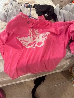 boys lie Girls' Pink Pullover Hoodie with White Bird Graphic